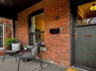 19 Fern Ave, Toronto, ON M6R 1J9