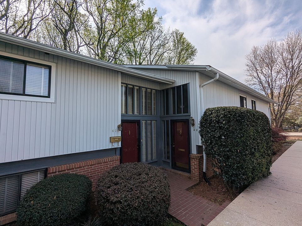 1st image of 42 Briarglen Pl