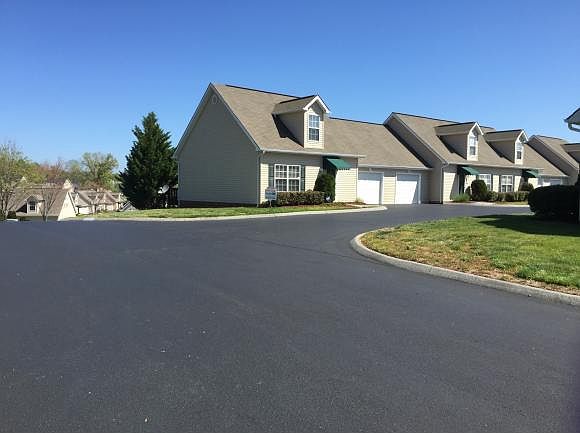 2nd image of 1501 Kensington Pl #0