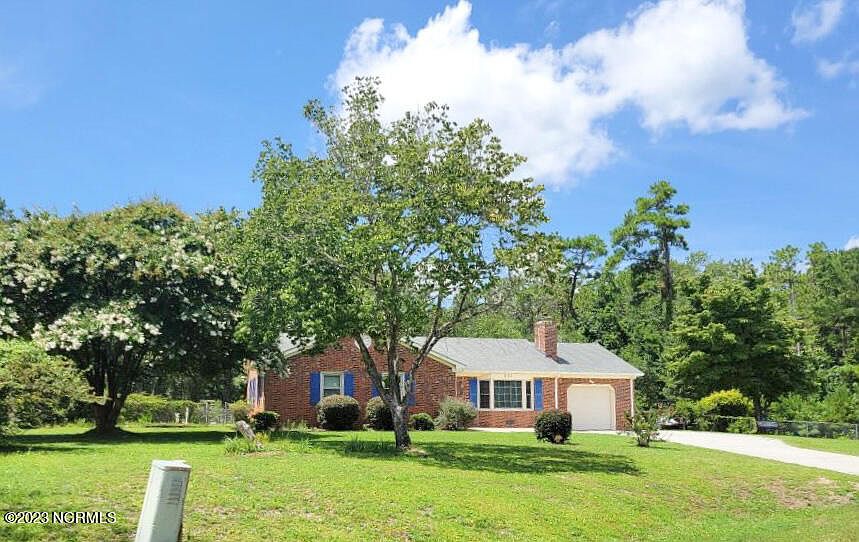 1st image of 501 Oak Lane