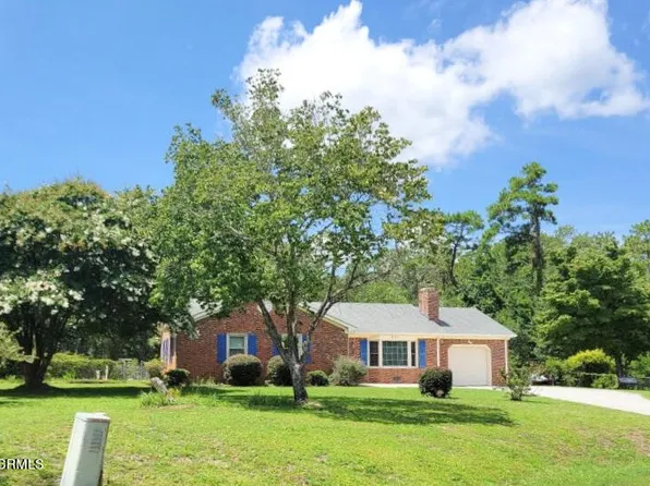 501 Oak Lane, Newport, NC 28570