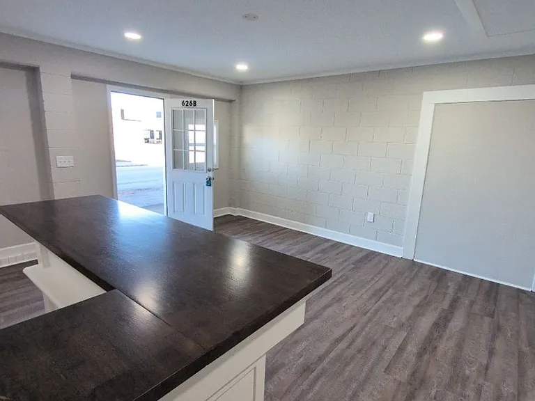 626 Power St — Photo 26