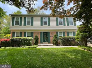 1816 Midlothian Ct, Vienna, VA 22182