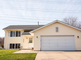 2406 Gall Ave, Saint Paul, MN 55109