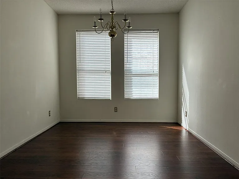 19531 Hickory Meadow Ln — Photo 4