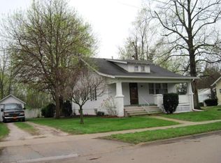 102 E Fillmore Ave, Fairfield, IA