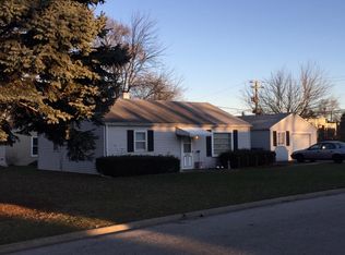 2301 Sycamore St, Crest Hill, IL 60403