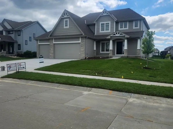12708 S 73rd St, Papillion, NE 68046