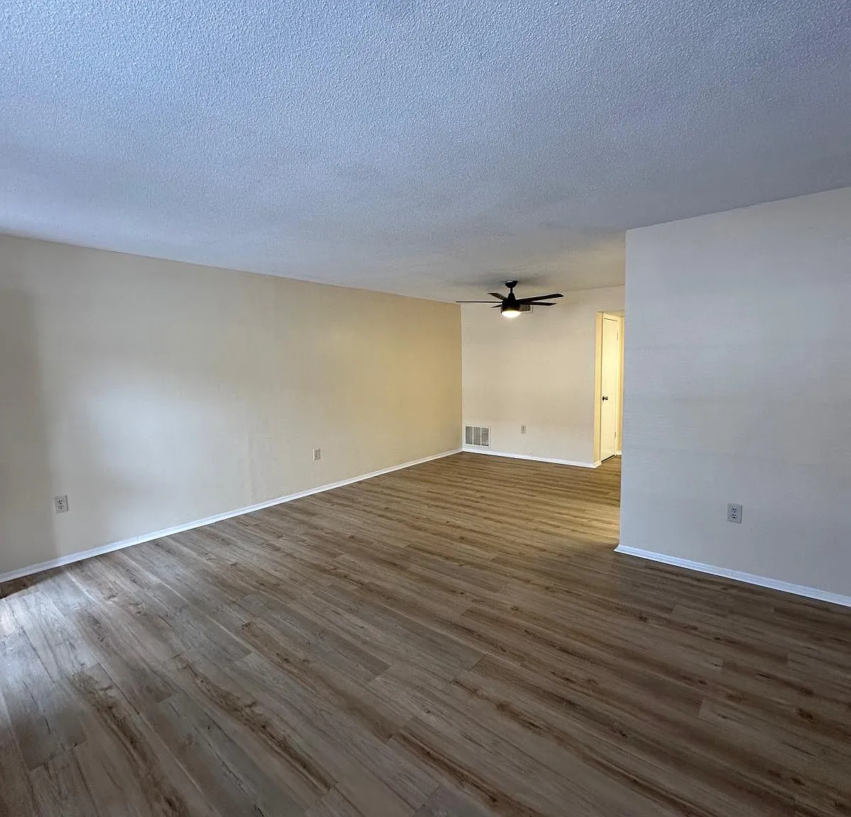 1 bed, 720 sqft, $1,450 — Photo 3