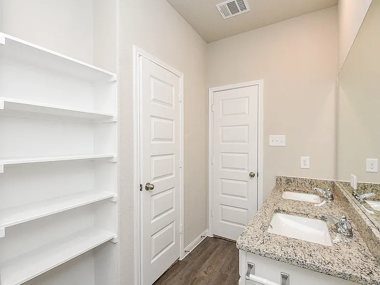 14042 Chinook Dr — Photo 22