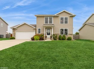 4707 NE Briarwood Dr, Ankeny, IA 50021