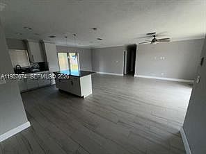 4th image of 15563 SW 107th Pl #15563