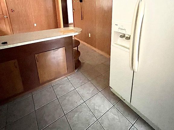 4th image of 133 Billiter Dr