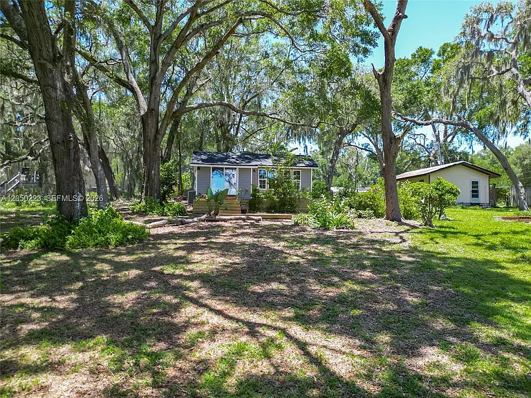 8781 S Lakeshore Dr — Photo 5