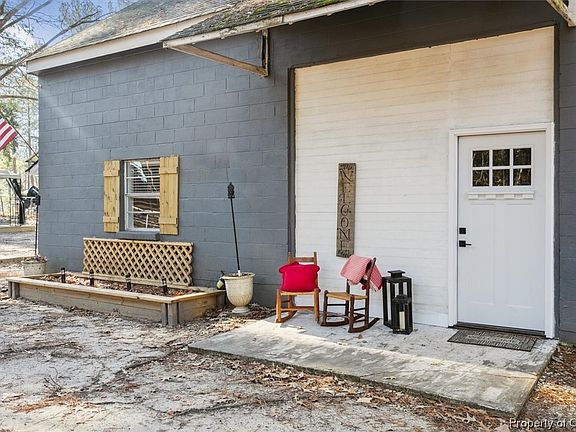 2nd image of 11102 Loblolly Ln