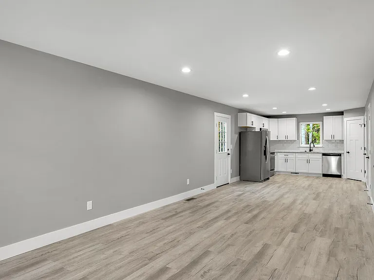 1028 Aviella Ct — Photo 3