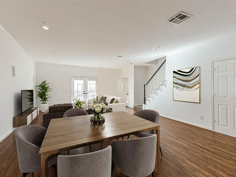 17 Waugh Dr #209 — Photo 2