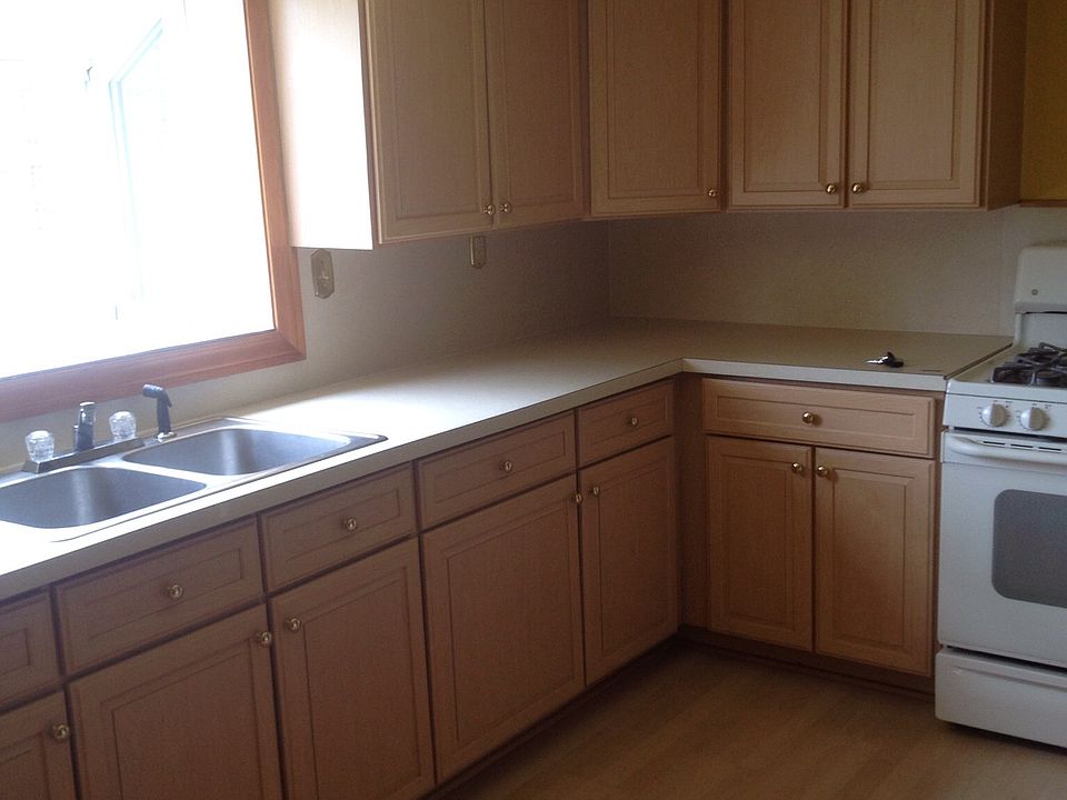 1st image of 715 Pine St