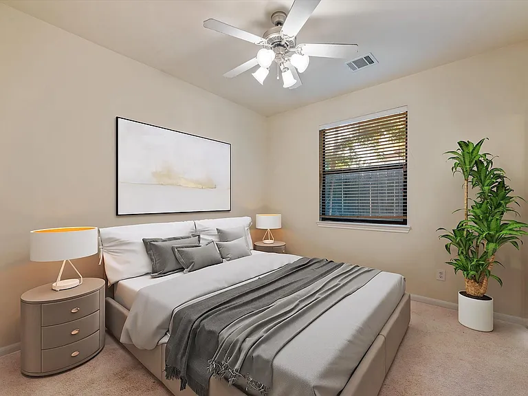 4217 Koehler St — Photo 3
