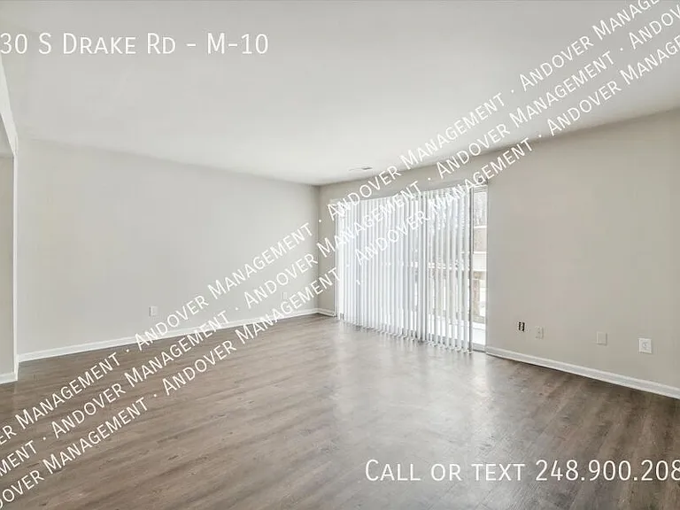 330 S Drake Rd #M-10 — Photo 25