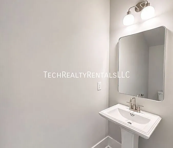 4630 Dogwood Pl #1 — Photo 9