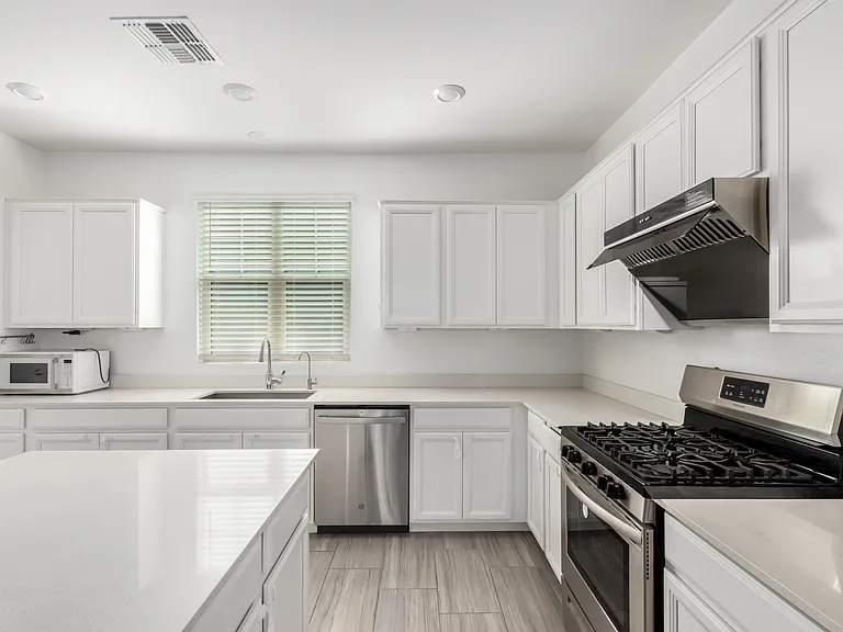1131 E Marlin Dr — Photo 6