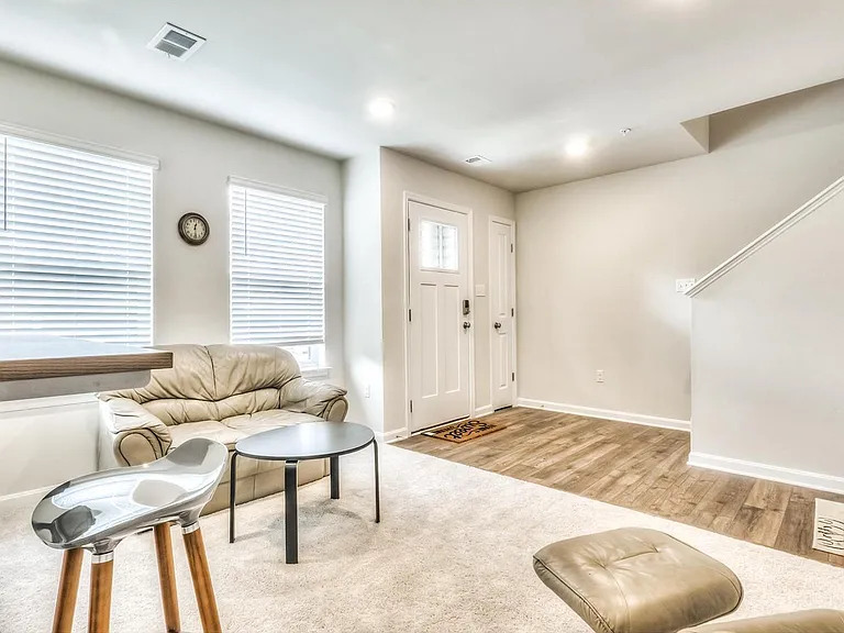 4320 Roland Heights Ave — Photo 4