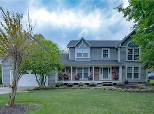 3809 Oak Forest Dr, High Point, NC 27265
