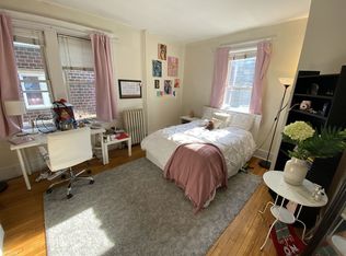 59 Egmont St #111, Brookline, MA 02446