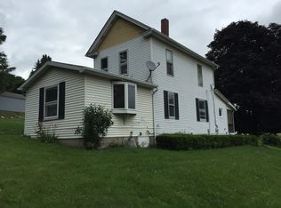 22 Lewis St, Punxsutawney, PA 15767
