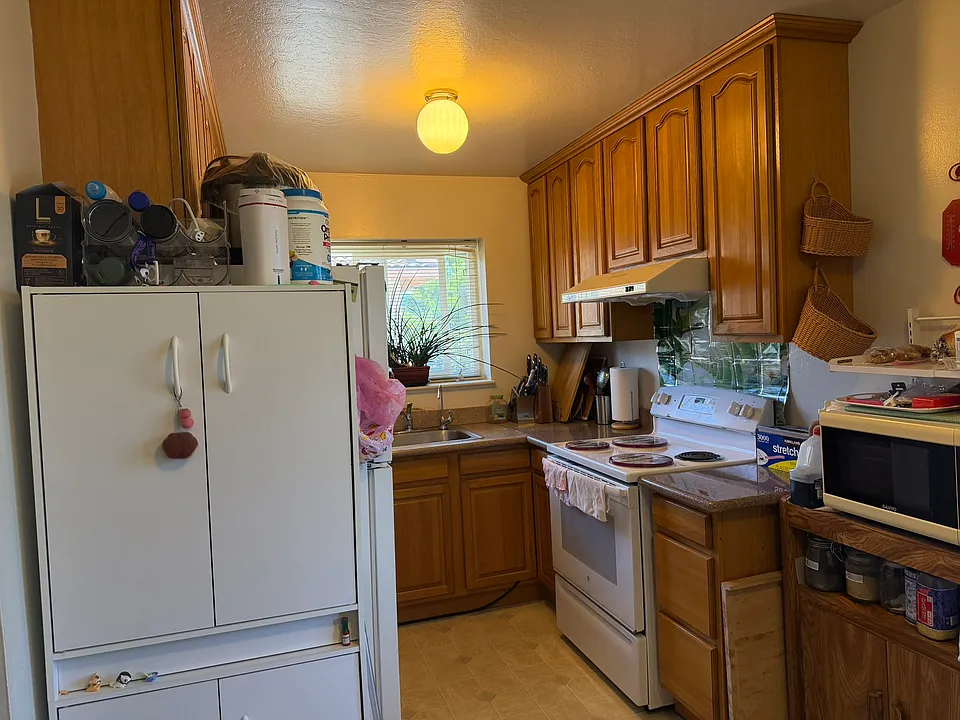 1564 Quebec Ct #3