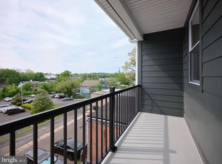 32 S State St, Newtown, PA 18940