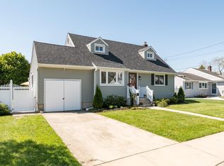 62 Nims Ave, West Babylon, NY 11704