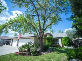 2812 W El Portal Ct, Visalia, CA 93291