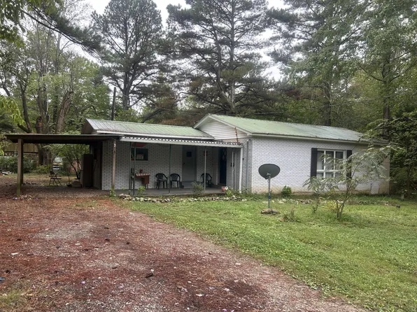 385 Crossroads Church Rd, Camden, TN 38320