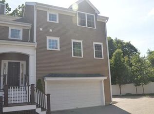 805 Highland Ave UNIT 5, Needham, MA 02494