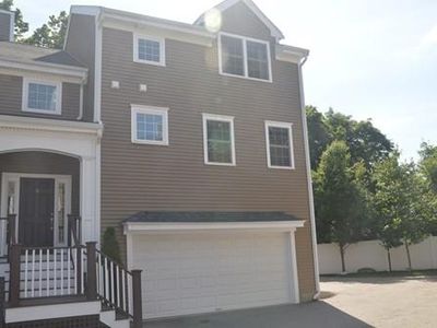 805 Highland Ave Unit 5, Needham, MA, 02494