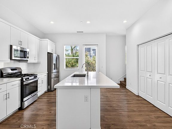 4th image of 963 E Mason Ln #89