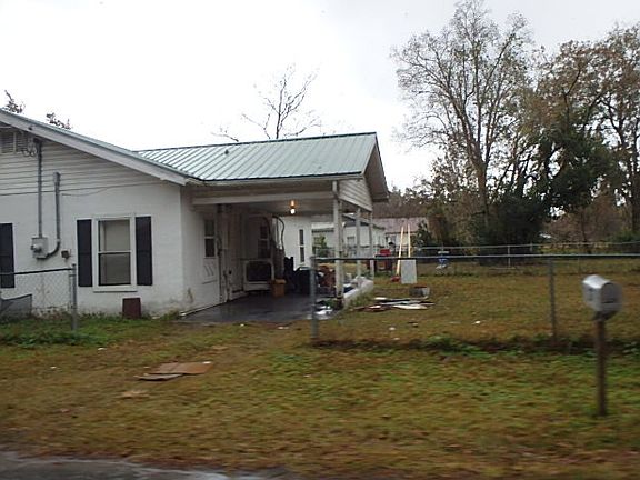 3rd image of 222 NW Kobie Way