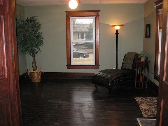 5th image of 417 M St