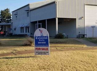 305 E Iowa St, Walters, OK 73572