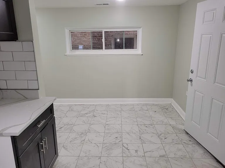 3027 Euclid Ave #2 — Photo 6