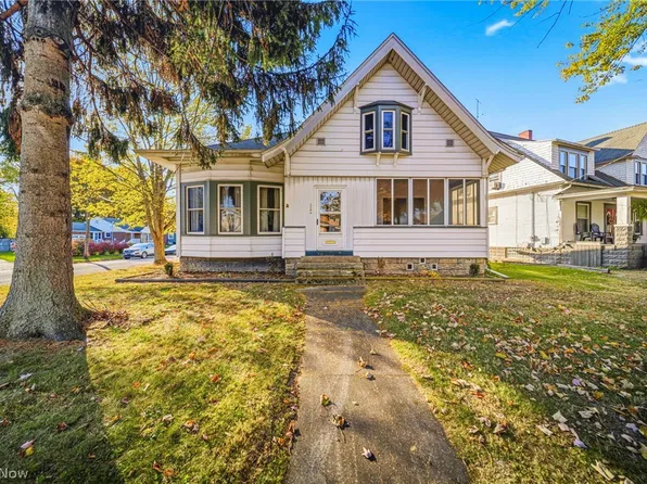2306 Walnut Blvd, Ashtabula, OH 44004
