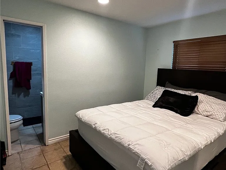 22950 Chambray Dr — Photo 6