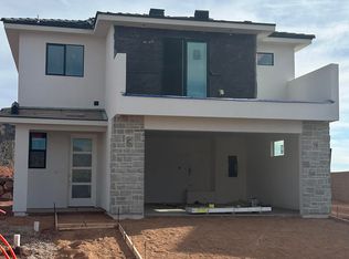 980 E Coyote Crest Dr, Washington, UT 84780