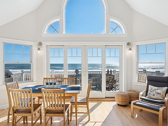 2nd image of 781 Dune Rd