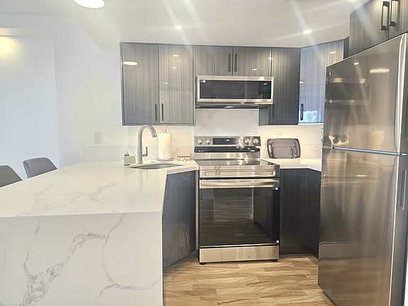 5th image of 1777 Ala Moana Blvd APT 832