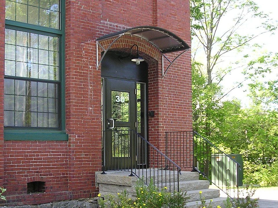 1st image of 30 Lincoln St APT 216
