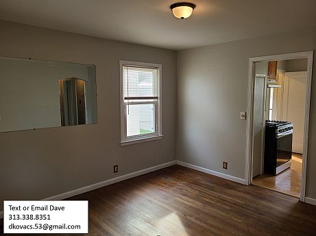 4th image of 12214 Helen St