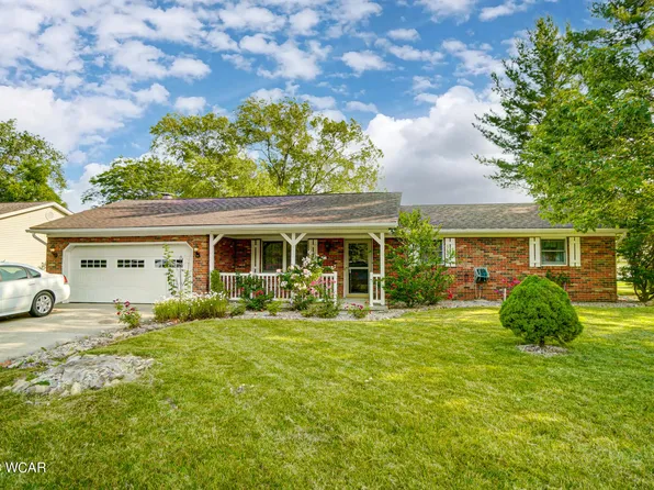 912 Primrose Dr, Wapakoneta, OH 45895